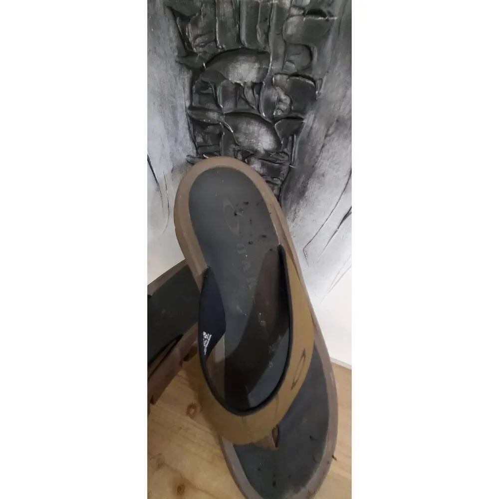 Oakley thong sandals